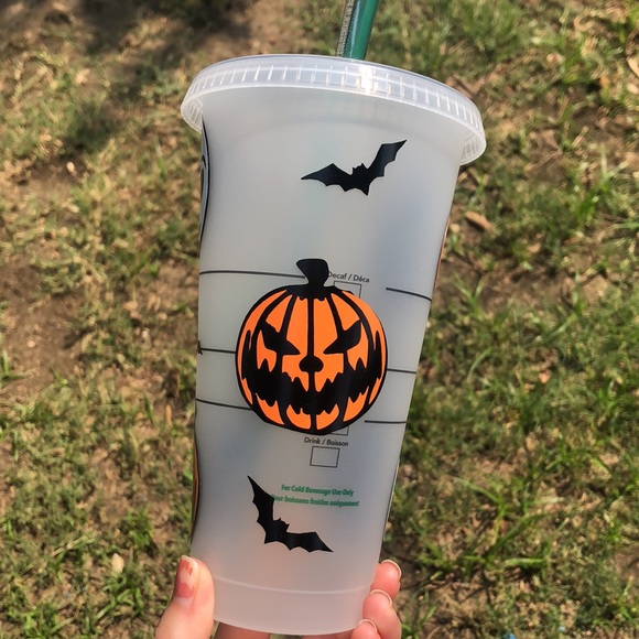 Jack Skellington Starbucks reusable venti cold cup - Picture 5 of 8